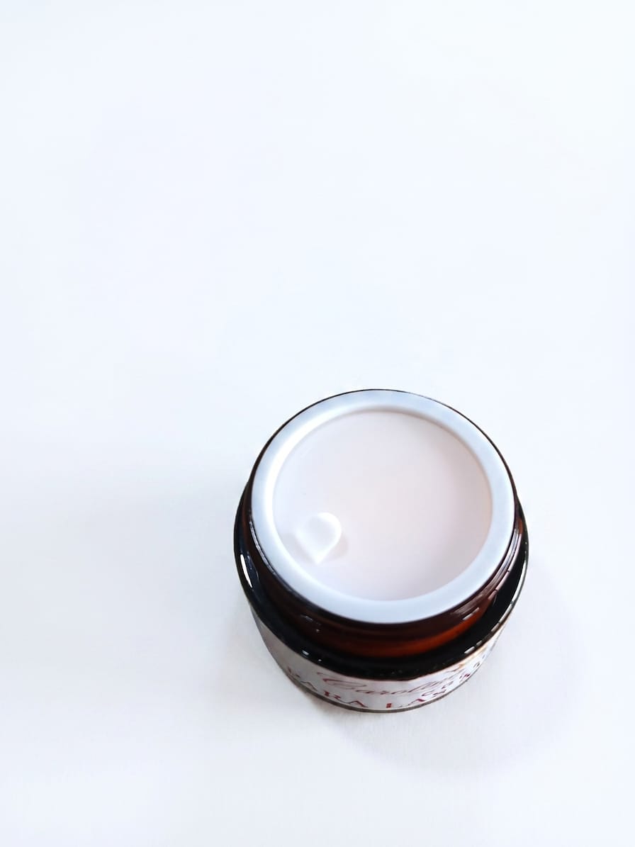 Crema para las manchas de alta calidad, melasma, sol, zonas oscuras, piel clara, carolina
